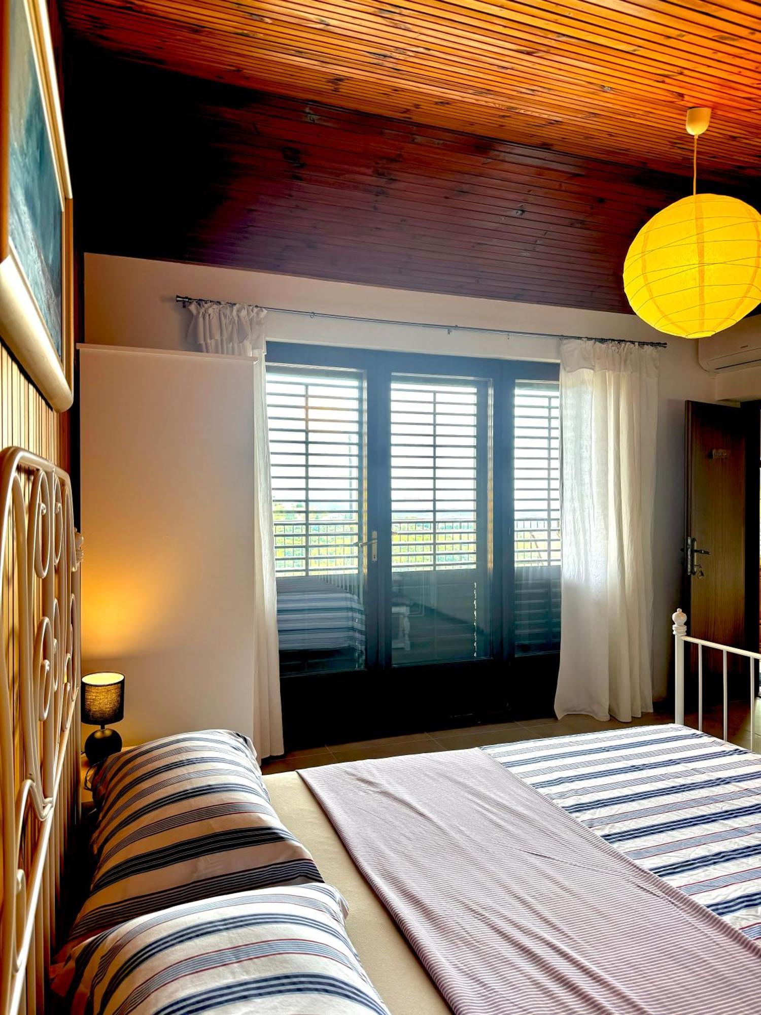 Enam Room Kojsko Luaran gambar